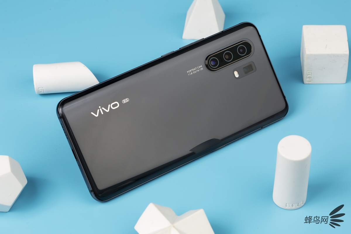 后置四摄潜望式长焦 vivo x30 pro曜石黑图赏