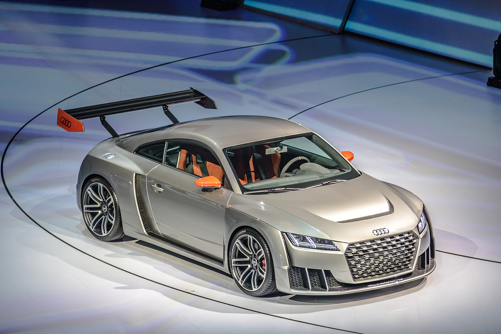 最新消息显示,奥迪正在积极开发全新的奥迪a9车型,并计划于未来推出.