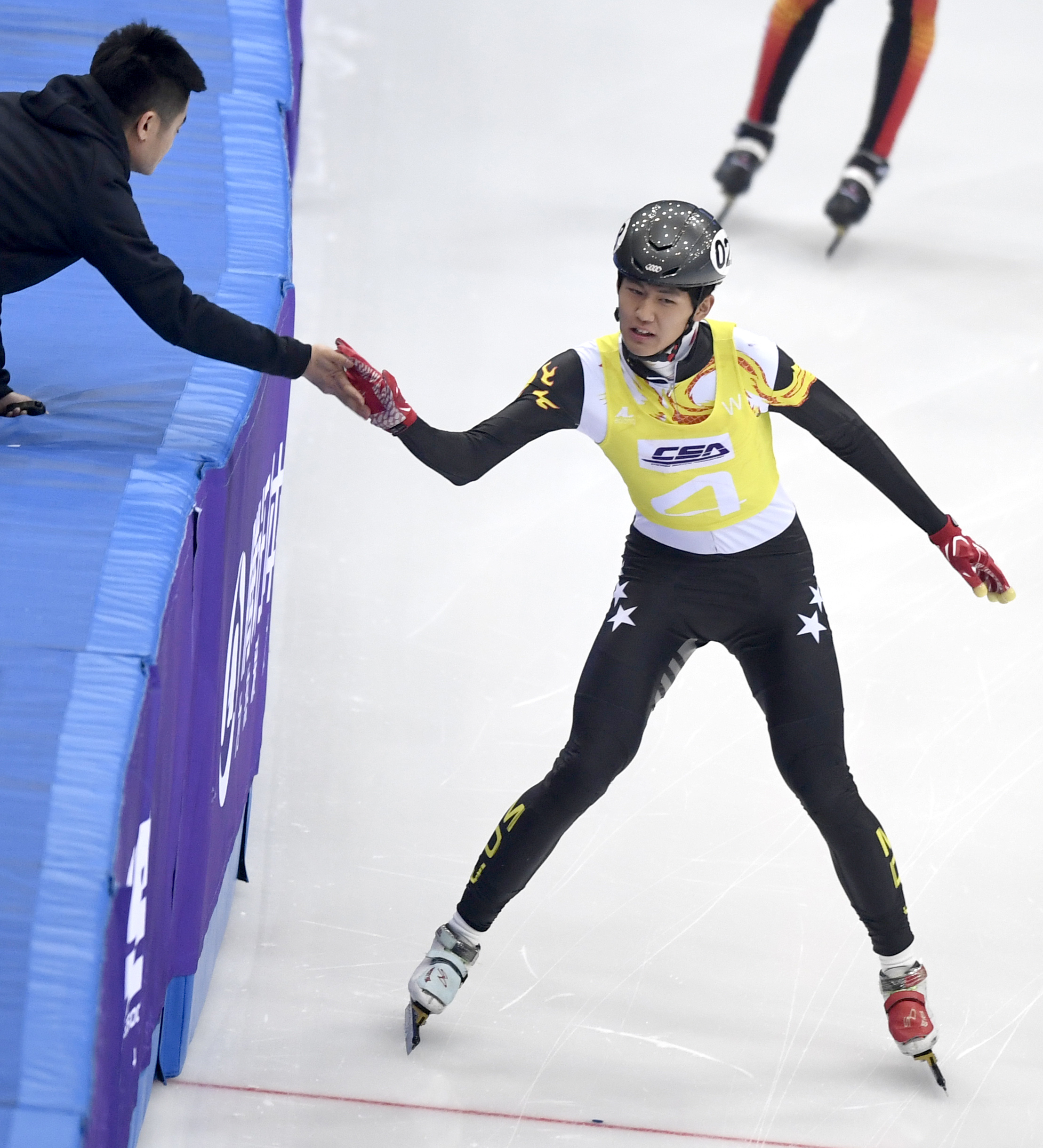 男女混合接力短道速滑图片