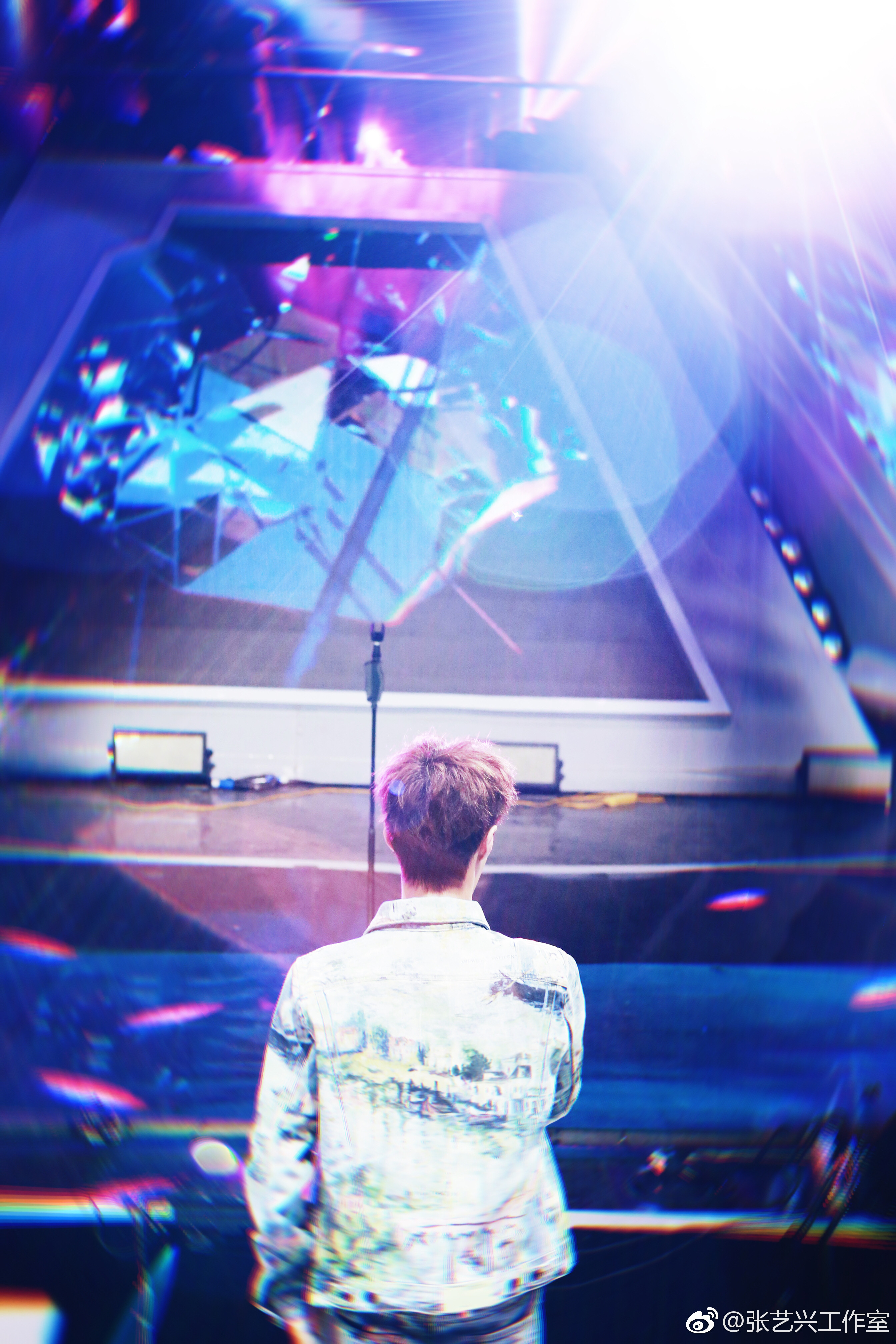 潜心排练认真对待 张主理人是真的热爱这个舞台