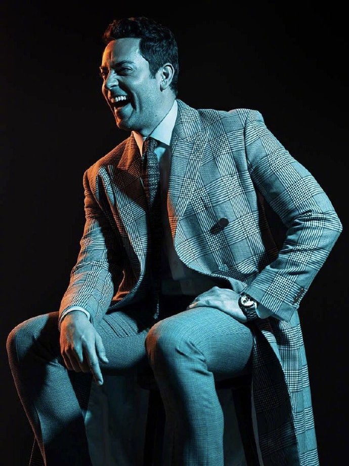 dc新电影-沙赞zachary levi登上杂志最新一期,能超过海王么?