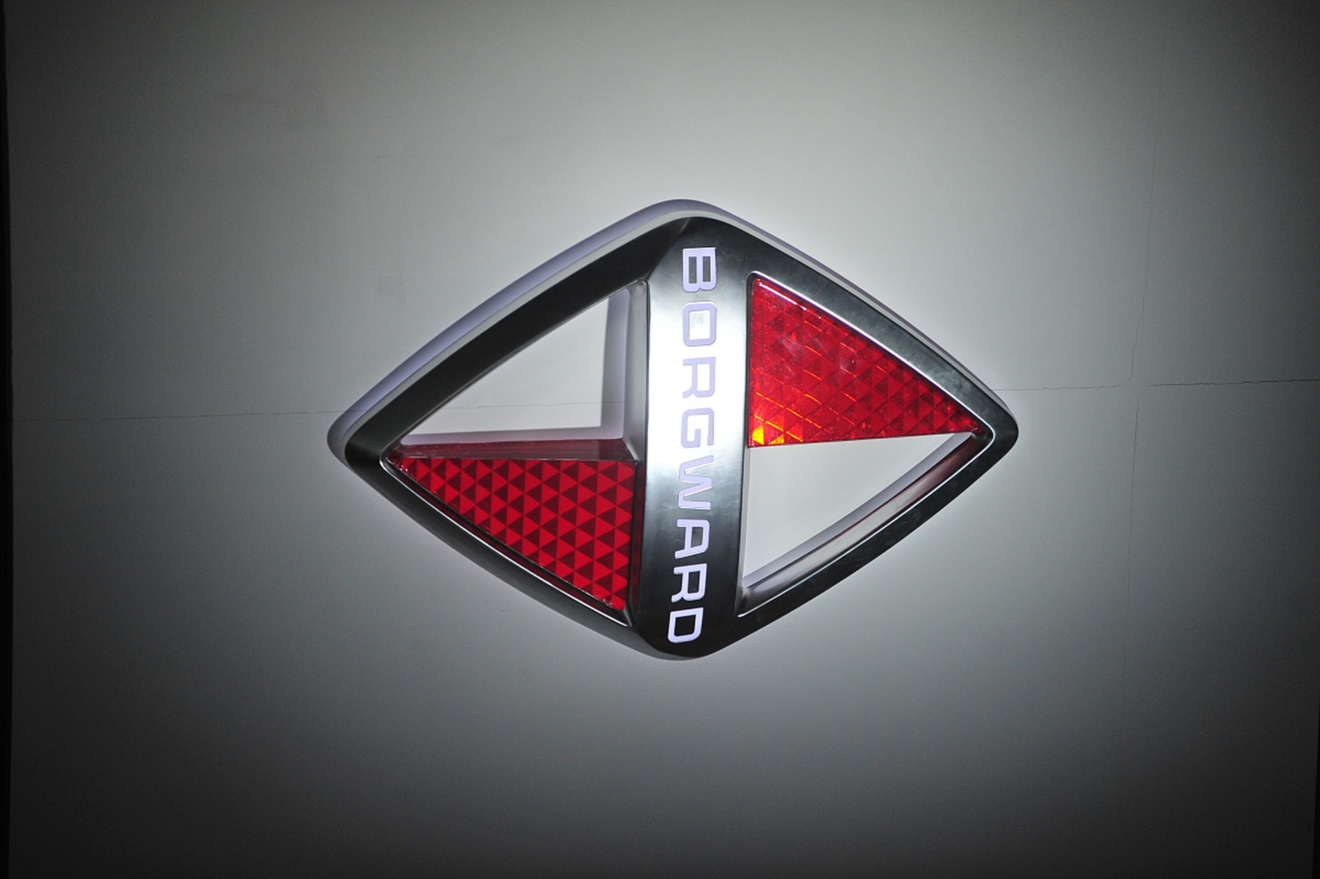 吉利推出新款保车型,更换了朱雀车标,动力系统升级.