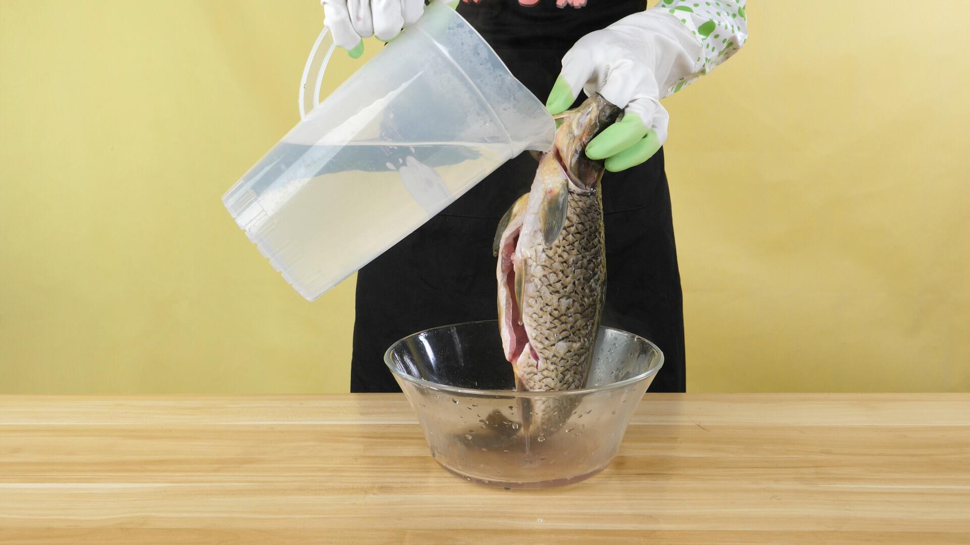 吃鱼有腥味?是你处理鱼方法不对,教您正确方法,怎么烧都不会腥