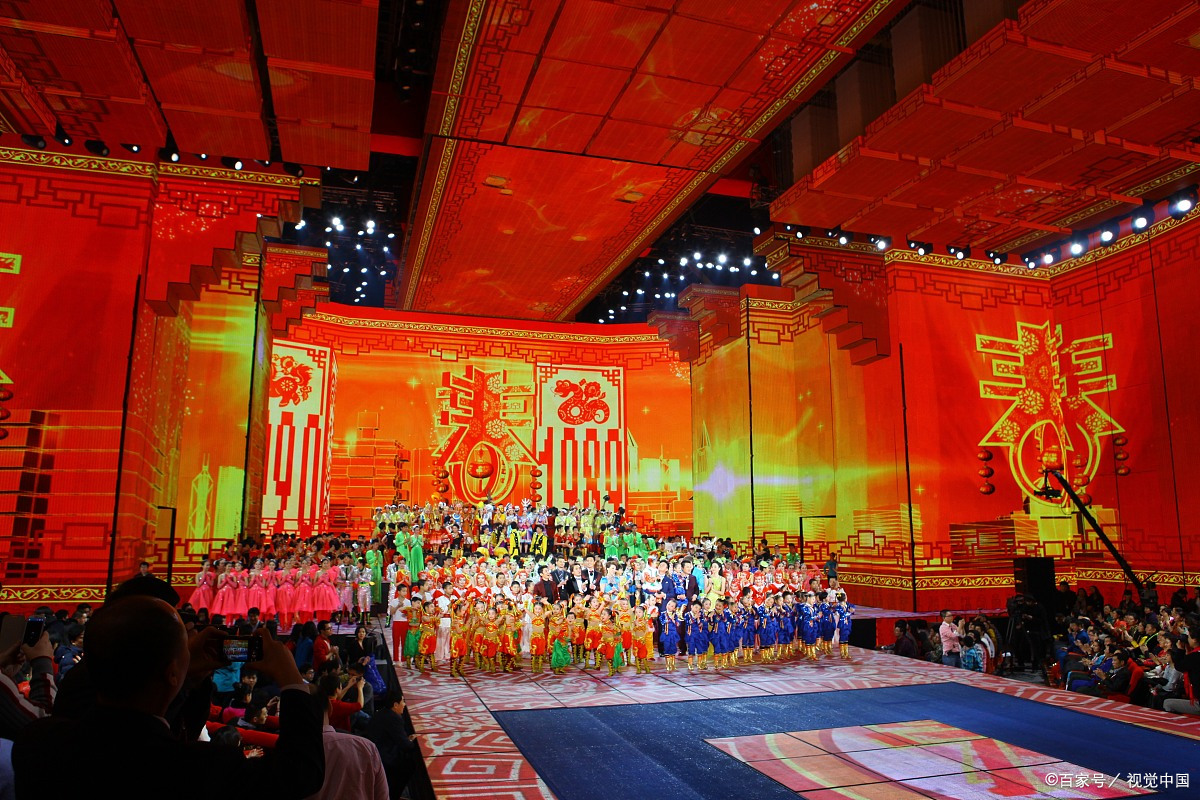 龙年春晚首次大彩排!明星阵容曝光,谭爷爷和花花也去了