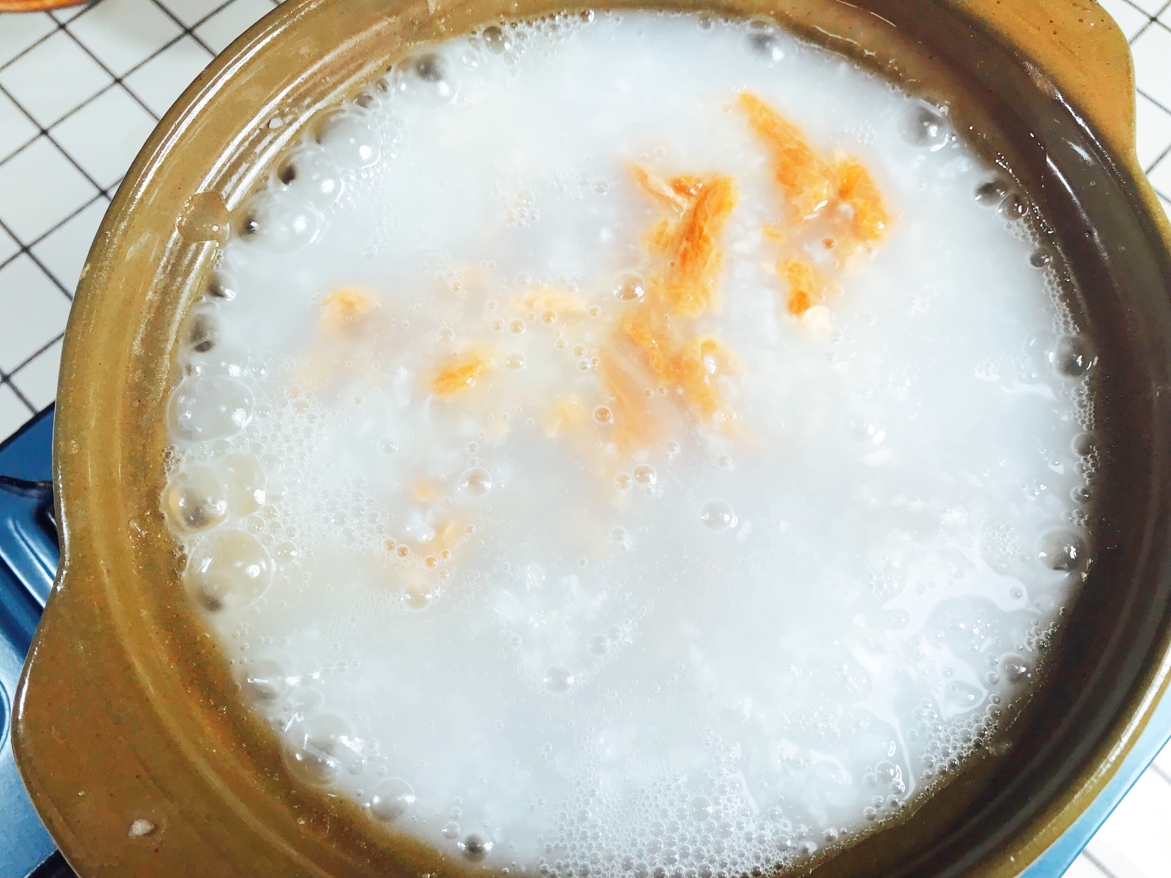 一碗热腾腾的皮蛋瘦肉粥,开启一天的新生活,这样做的粥更美味