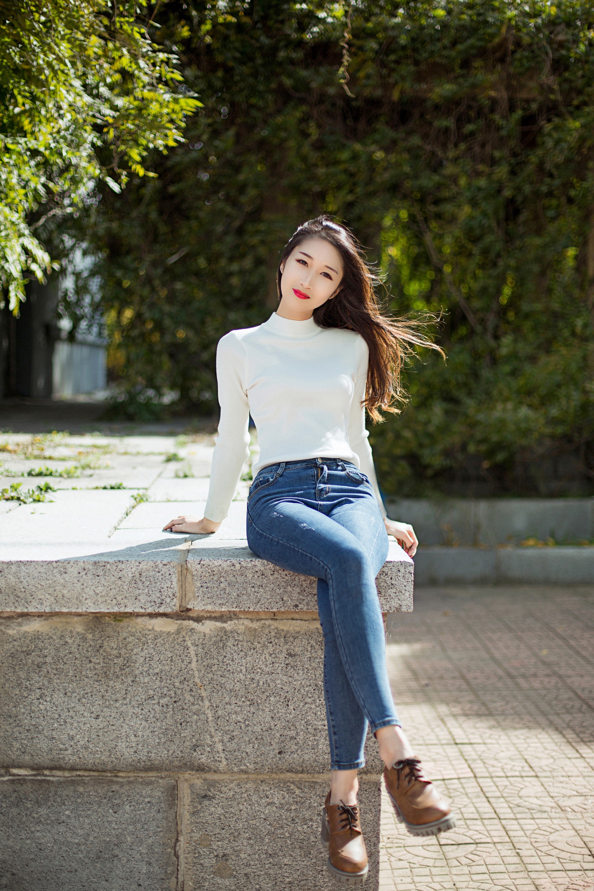 校花女朋友,大长腿组合小蛮腰,好身材一览无余