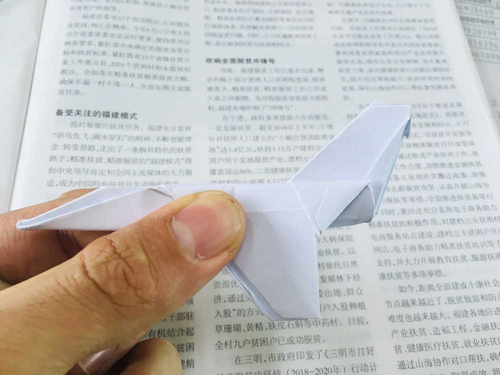 超详细的f-16战斗机折纸教程:童年的纸飞机啊,你慢慢飞