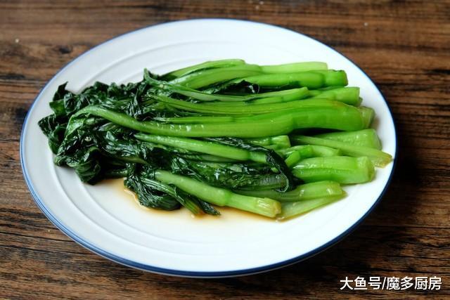 推荐一道快手家常菜,两分钟炒一盘,口感清脆鲜嫩,营养又健康