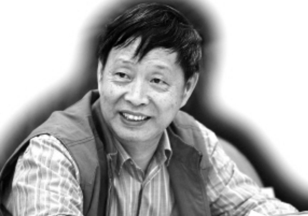 韩少功《爸爸爸》的艺术探索.