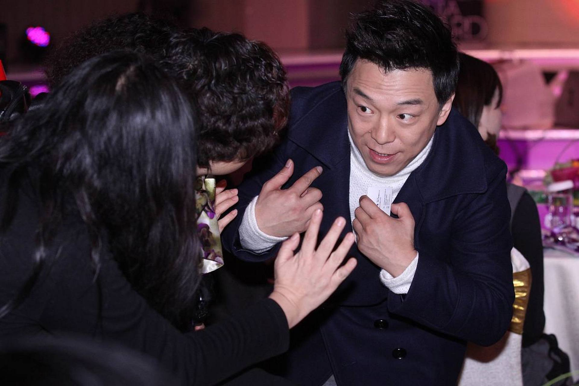 《涉过愤怒的海》是曹保平执导,黄渤,周迅主演的犯罪悬疑大片,改编自