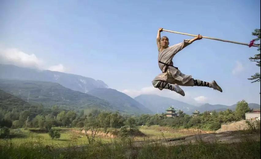 少林寺入局网络电影 烧火僧扫地僧十三棍僧重塑少林英雄形象