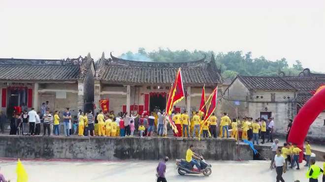 [图]广西戚氏后代祭祖，先人这么厉害，难怪人才辈出