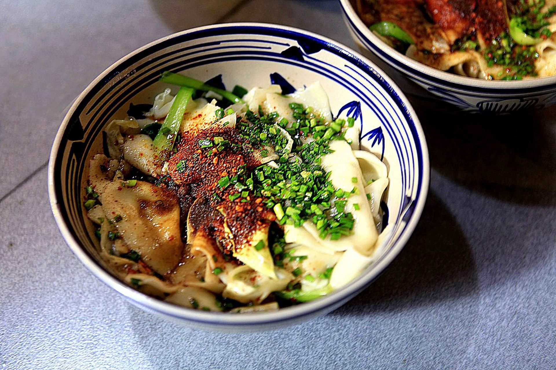 发现一个问题,出门旅游,最好不要在美食街吃饭.