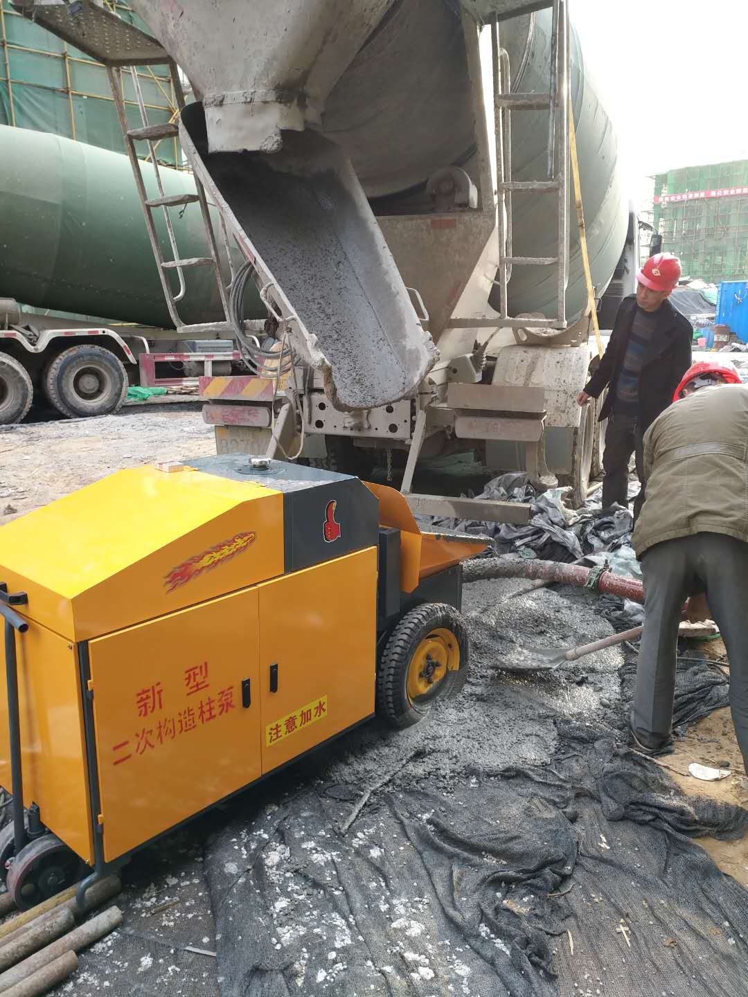 灌二次结构柱子的机器简介及其原理