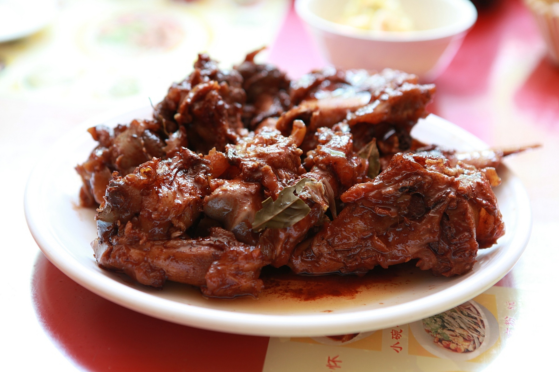 摘要:靖远羊羔肉是甘肃冬季食补的硬货,富含营养,口感鲜美.
