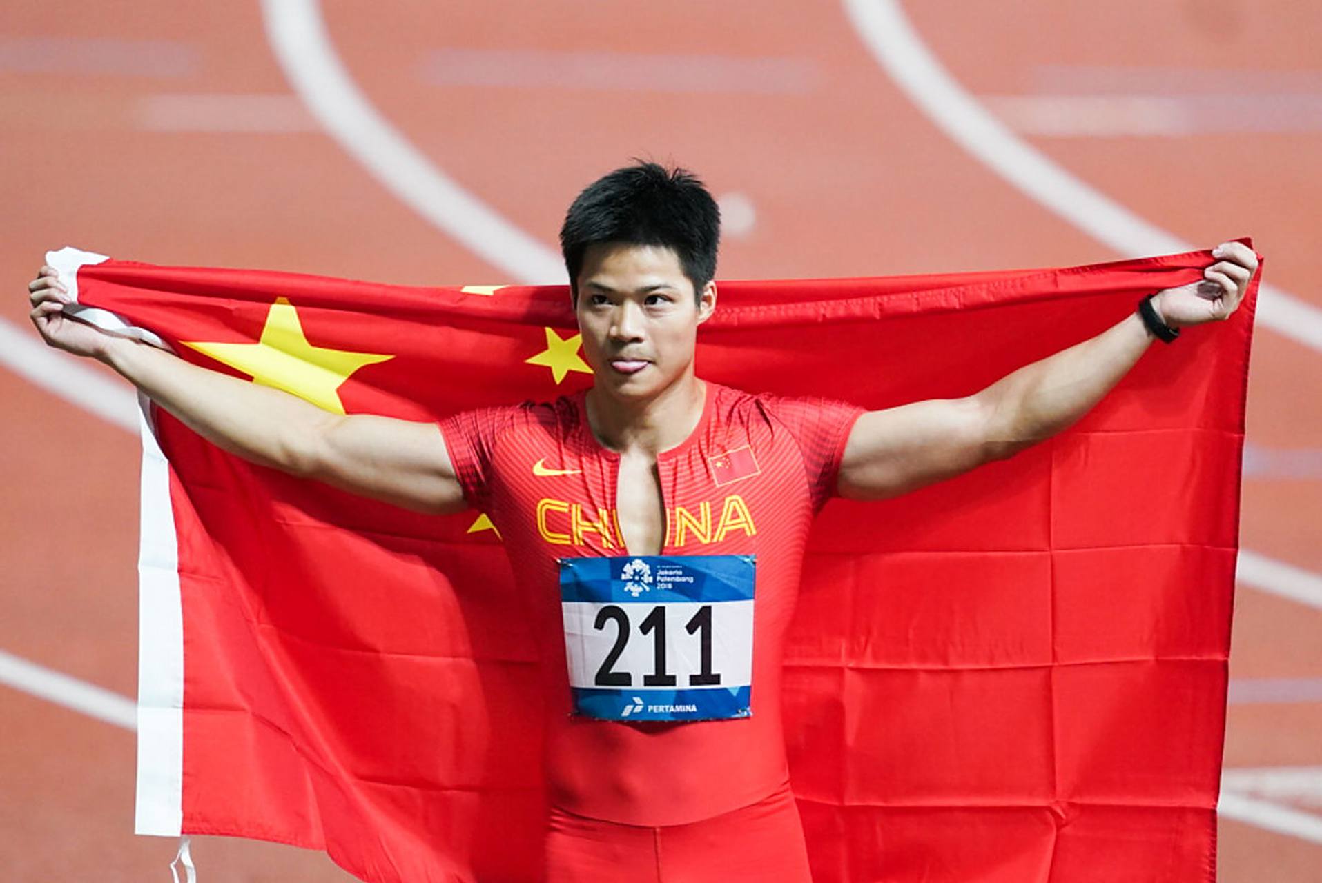 苏炳添是中国短跑的璀璨明星,以卓越的成绩书写了中国田径的辉煌篇章