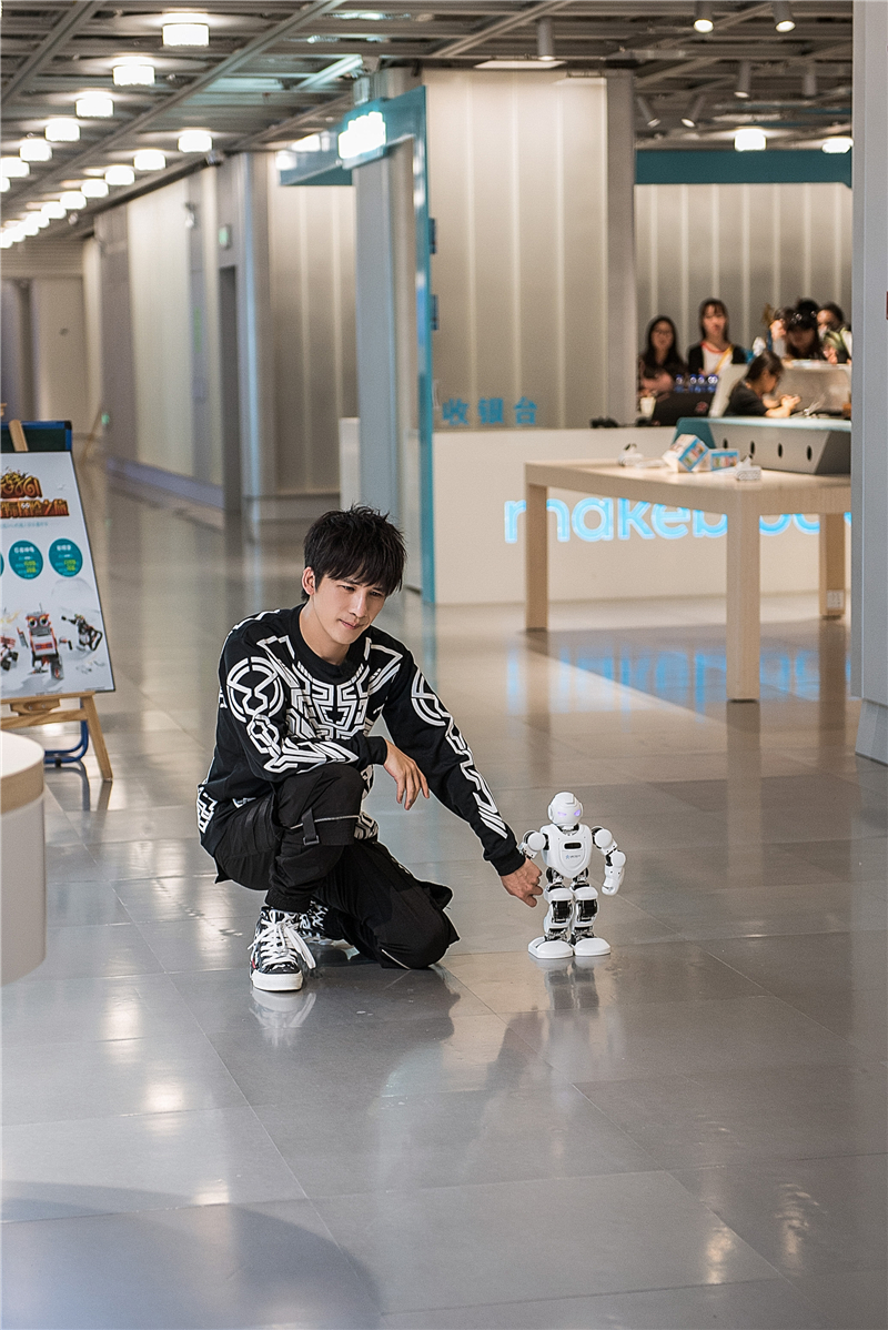 《快乐哆唻咪》卢正雨搭档大张伟 挑战创意预告片