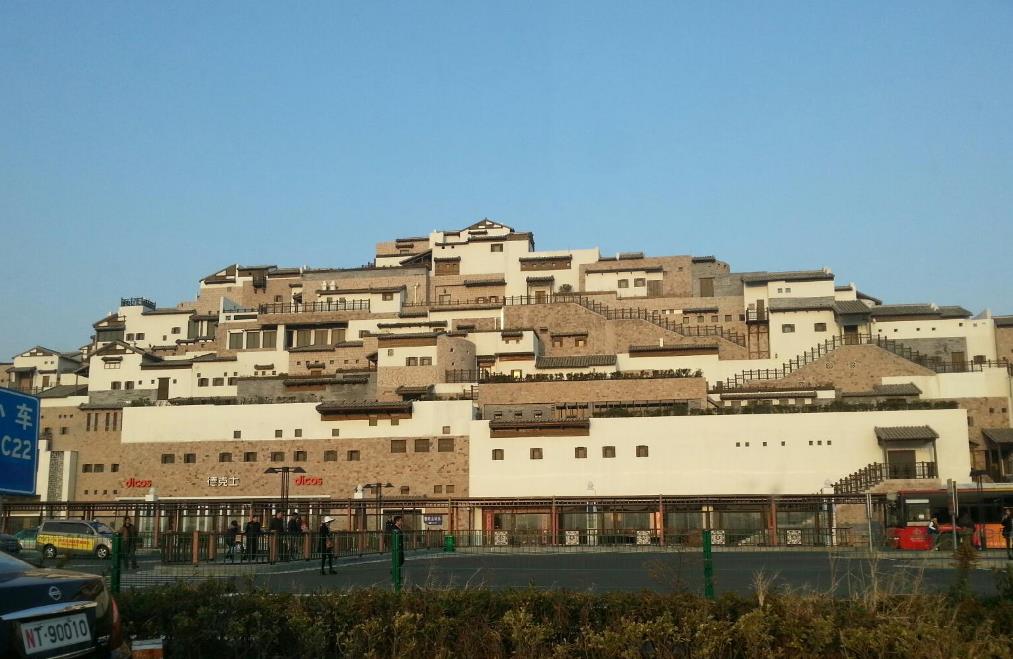 普陀山码头的"海上布达拉宫"世上独一无二的文脉主义建筑作品