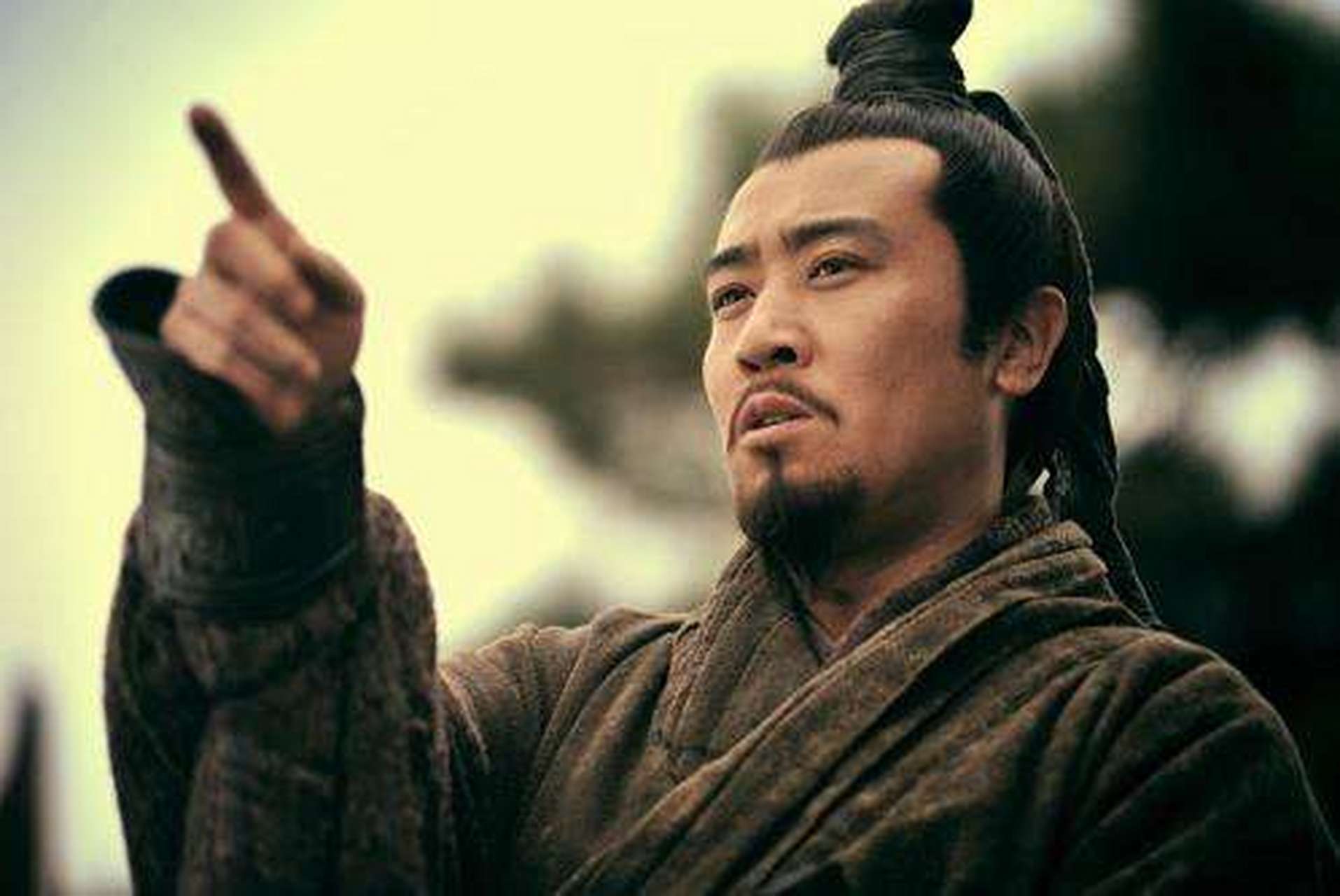 刘备见到马超很高兴,并立刻任命他为平西将军,封都亭侯.