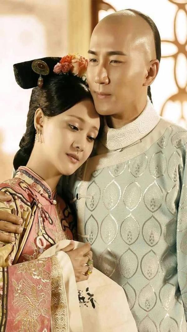 古装"倒在男星怀里"的女星,赵丽颖虐心,热巴唯美,关晓彤甜蜜