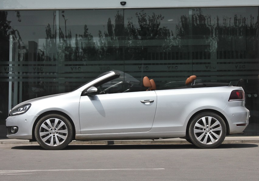 观感十分不错的大众进口 golf敞篷 豪华型的奢华气息