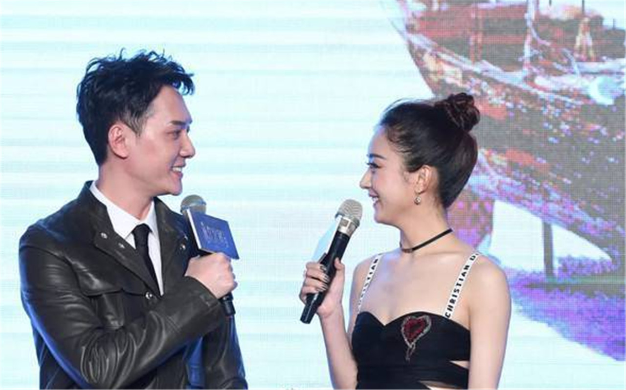 冯绍峰宣布赵丽颖怀孕:知否知否,应是一家三口!网友:恭喜颖宝