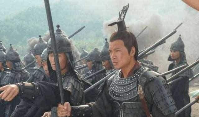 朱元璋真把常遇春老婆大卸八块煮汤吗,常遇春死后为何身穿龙袍?
