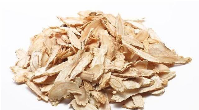 女贞子和黄芪泡水喝的功效(女贞子和黄芪合用的功效与作用)