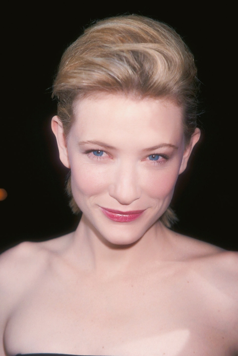 凯特女王气场太强大,网友:史上最攻女明星