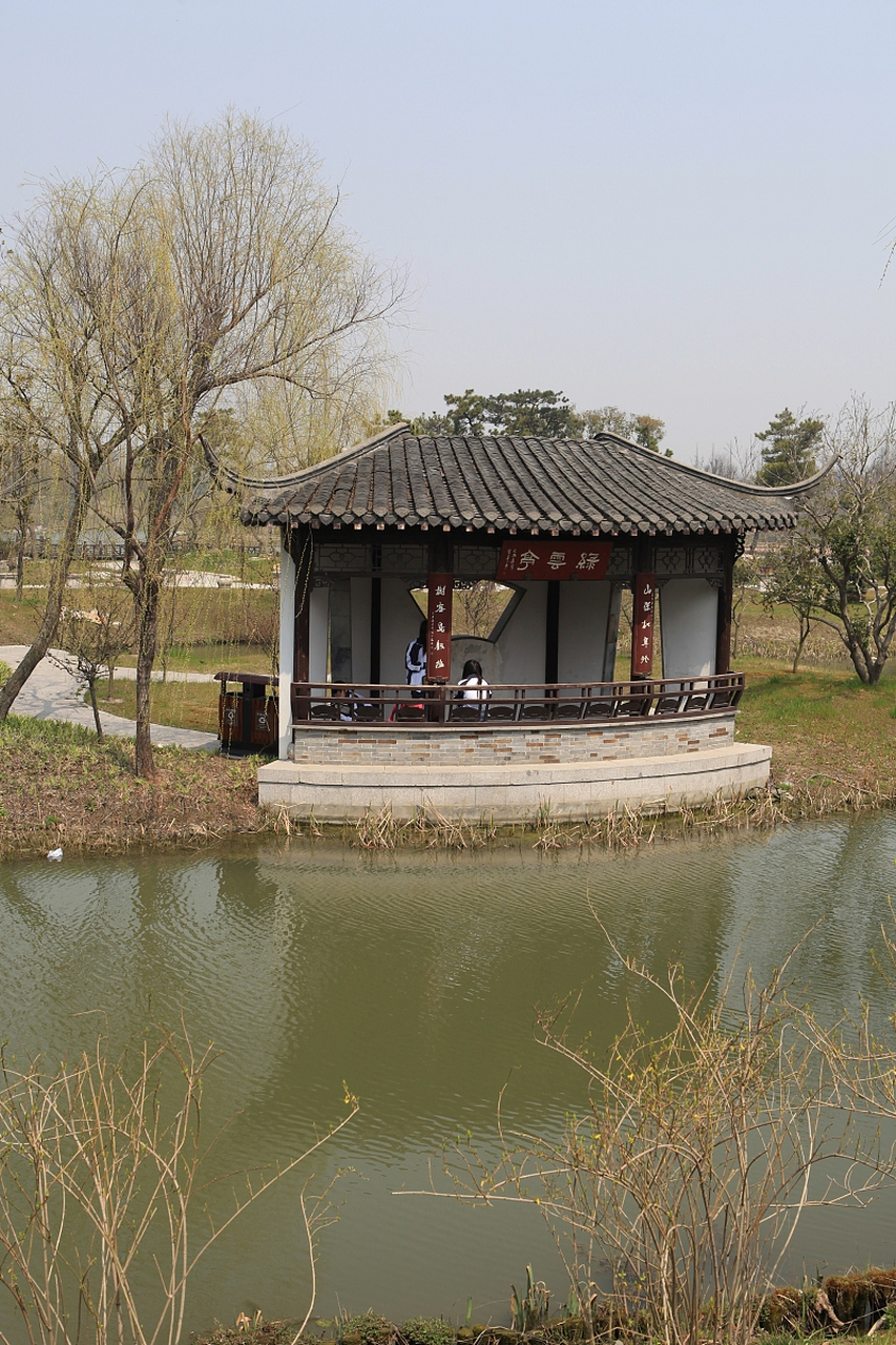 苏州市沙家浜·虞山尚湖旅游区,自然风光秀美,文化底蕴深厚,是游客