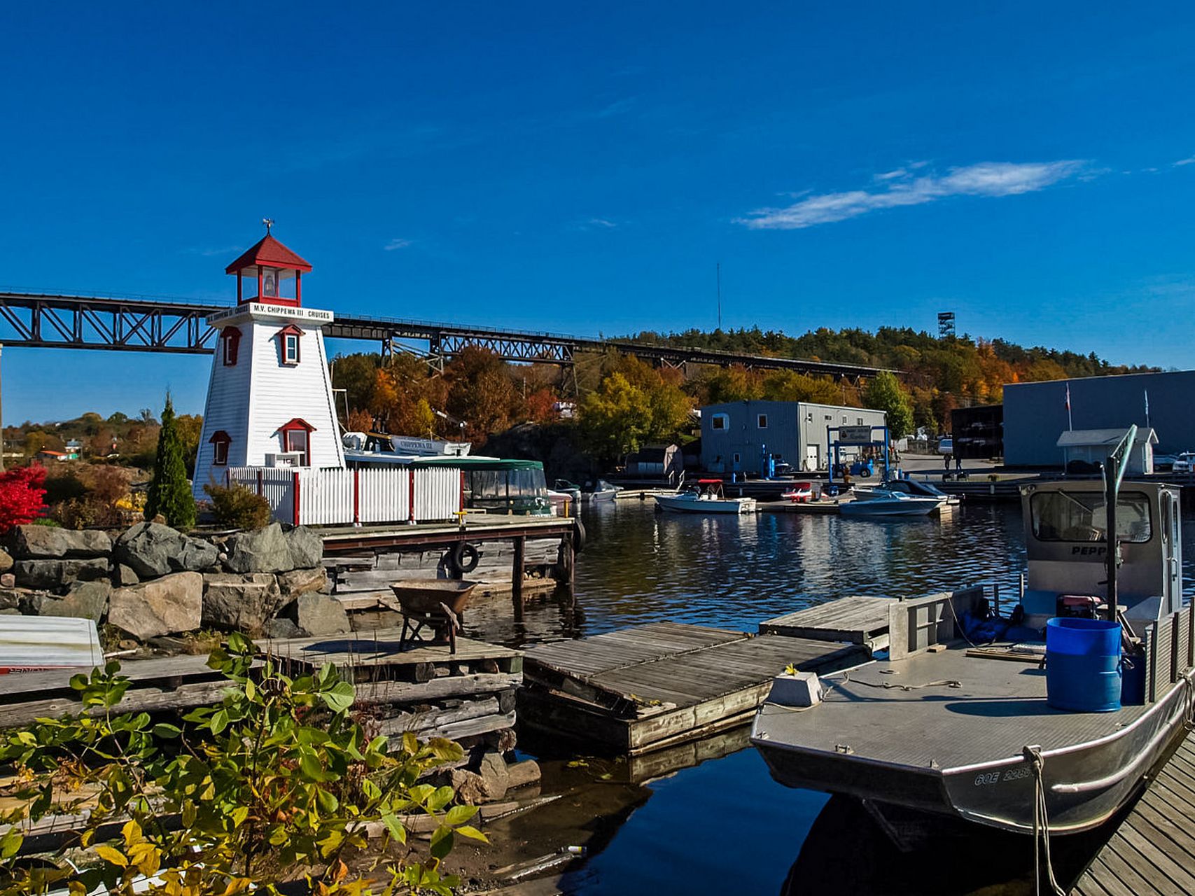 加拿大维多利亚,浪漫之都,无论情侣或独自旅行,都能找到乐趣.