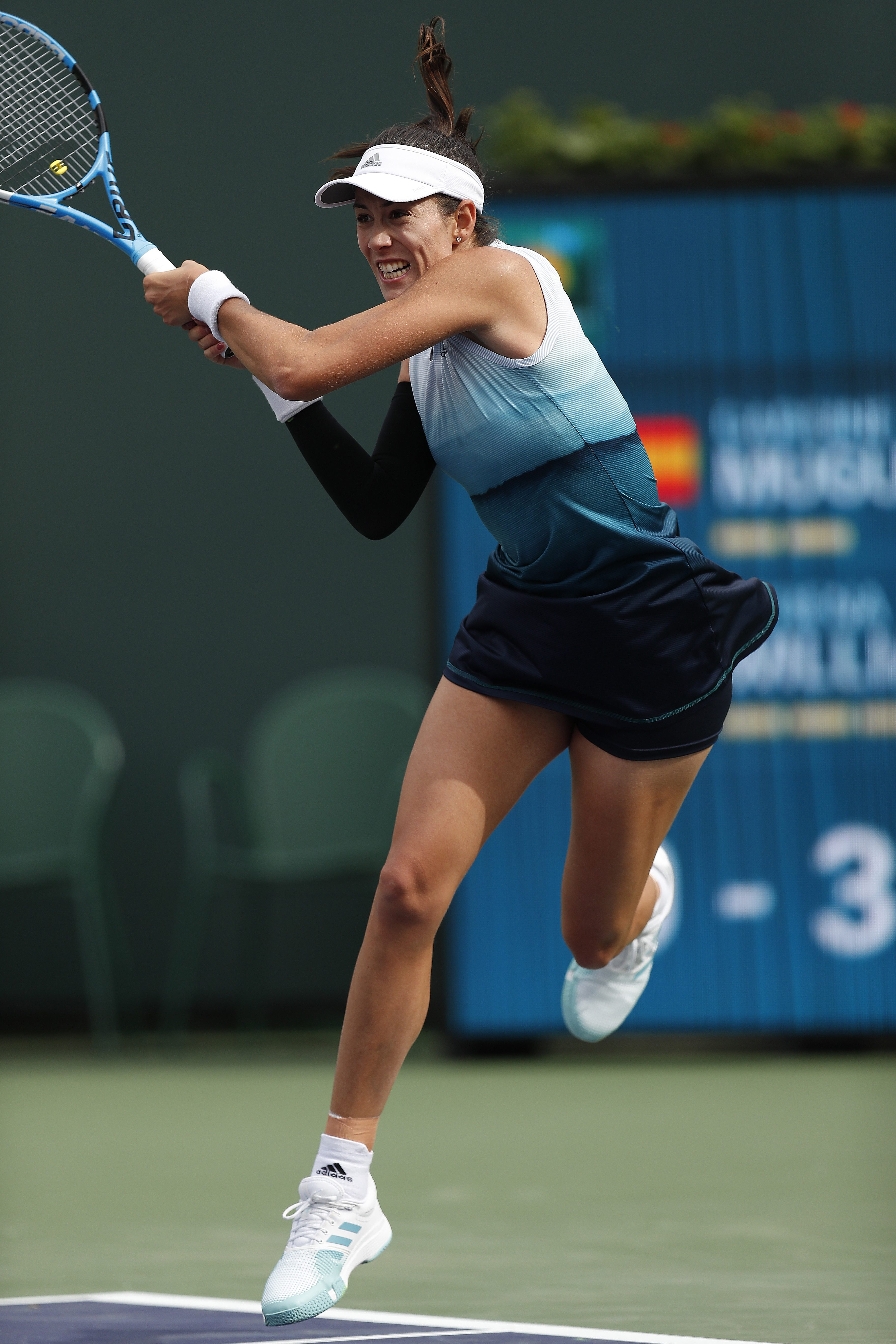 网球——巴黎银行公开赛:穆古拉扎晋级