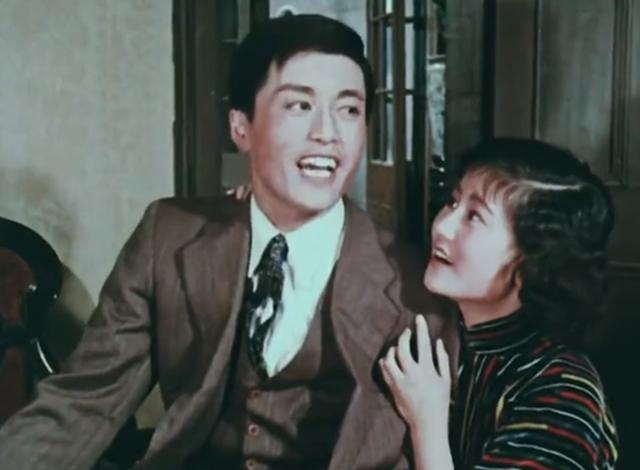 水华导演的《革命家庭》中的三个孩子,他们的扮演者去向如何?