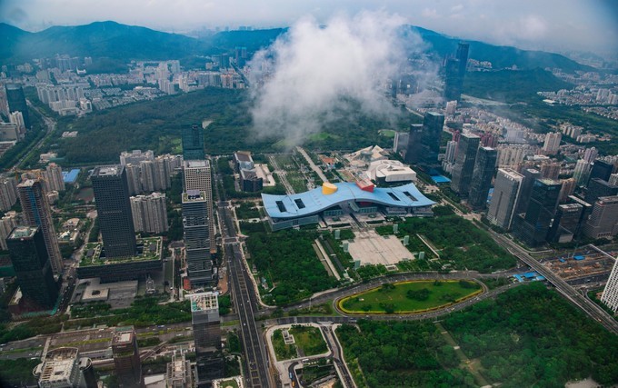 在我眼中的深圳,一座古老的古城,而不是國際大都市