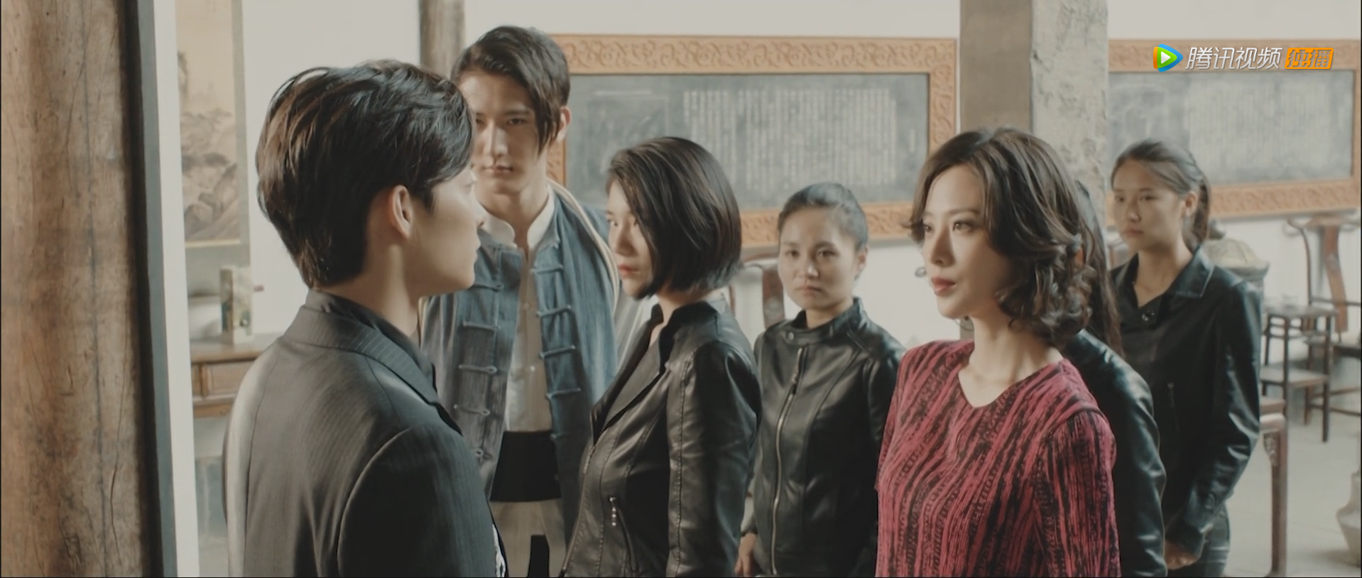 《沙海》:解雨臣的小女友登场?吴奶奶说出真相,网友:有男人了