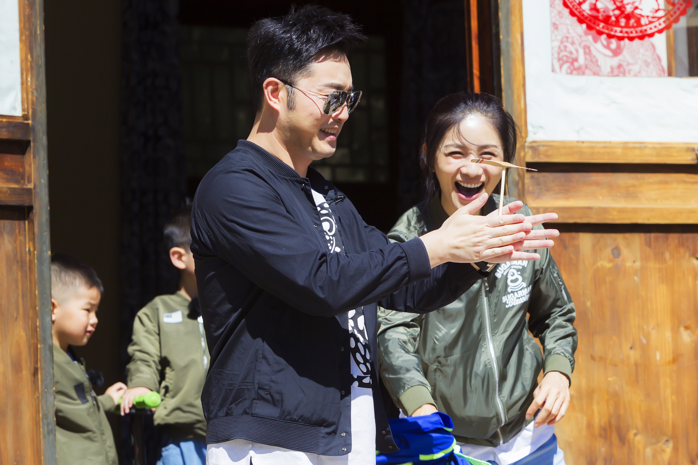 网曝胡可夫妇因沙溢出轨导致婚变 夫妇携手回应打脸谣言