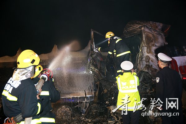 半挂车油罐车爆炸图片