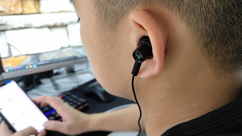 对比四款入耳式电竞耳机!谁更值得入?