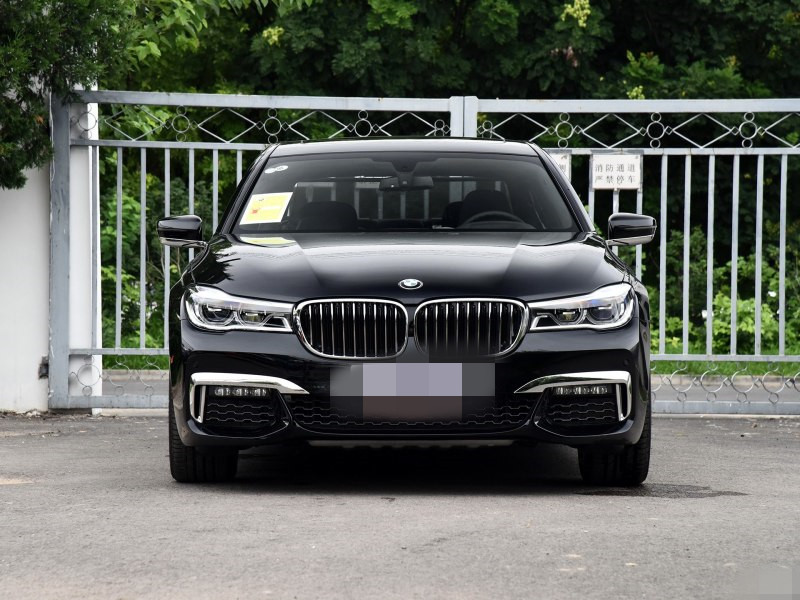 2019款奔驰s450l,2018款奥迪a8,2018款宝马740,谁性能最爆表?