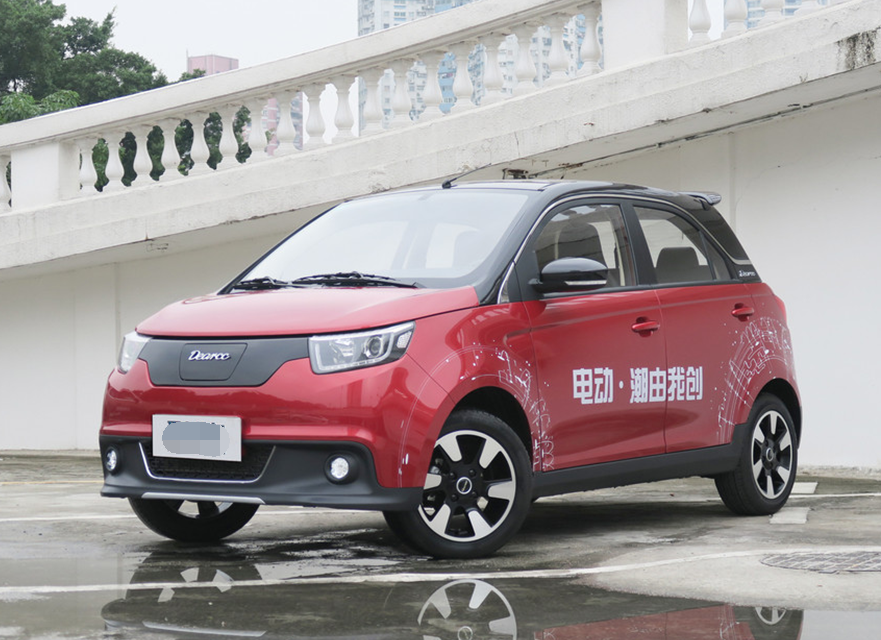 外观漂亮,大气上档次,属于比较耐看的车型,起码从外观上就能认出是