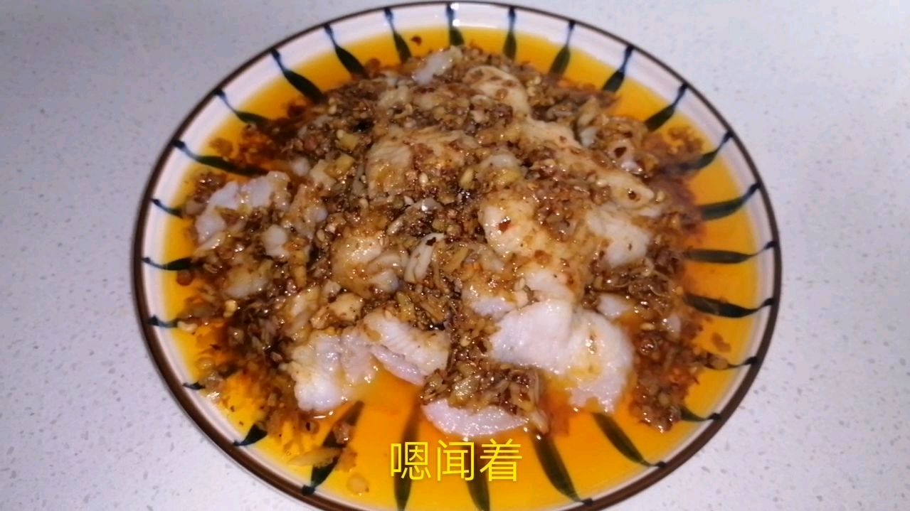 今天我们做个重口味巴沙鱼,加入秘制配方,口味果然不一样