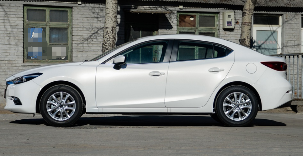 昂克赛拉三厢1.5lat尊贵型,给人一种高级感,具有超高的运动范