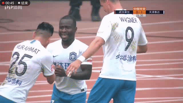 gif:阿奇姆彭杂耍般打进泰达第1000个进球,队员,教练