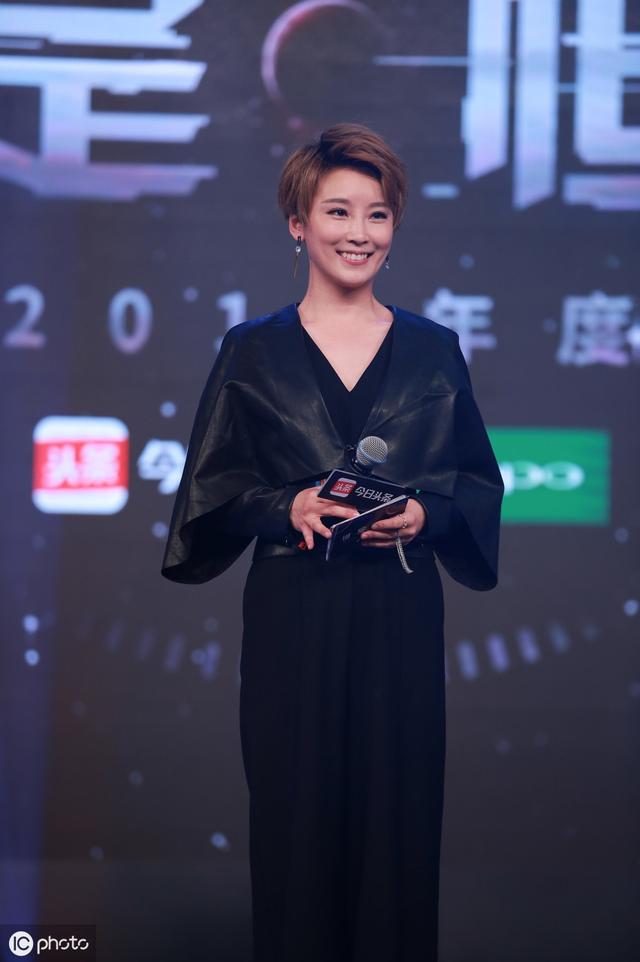 她是谢楠吴京对她一见钟情,结婚五年儿子成双,气质依然不减当年