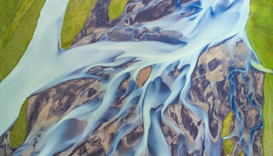 俯瞰北极地貌赏地球之冠美景