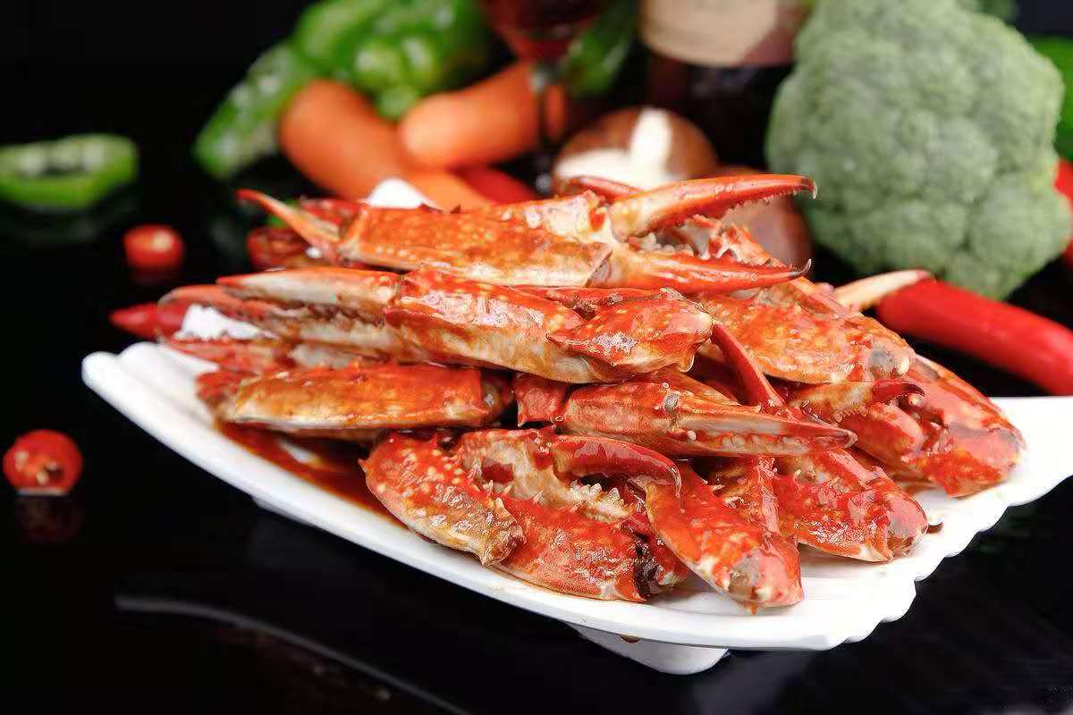 让你品尝到不一样的美味,香辣蟹钳让你感受来自海鲜的那一种鲜美