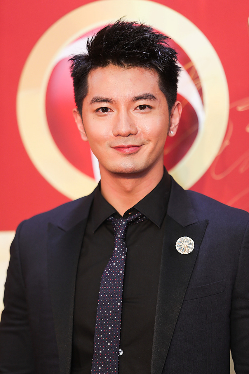 原来在热播剧《梦中的那片海》中,刘潮出演的段磊给肖春生写了一封