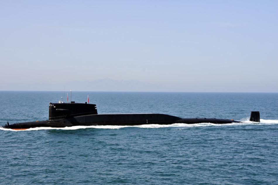 辽宁海事局划下禁区,新型核弹破浪而出,美:劲敌出现!