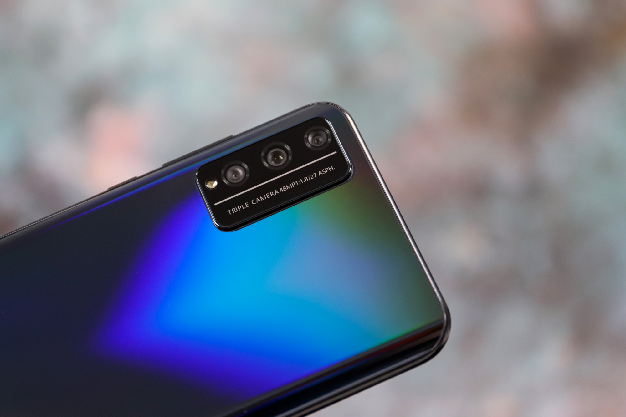 有颜值也有实力 荣耀play4t pro图赏