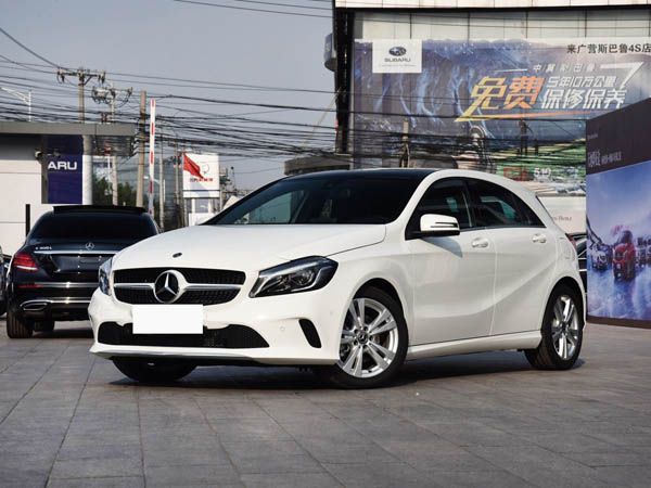 奔驰小车型适合女生开的有哪些 不仅颜值高且驾驶更轻松